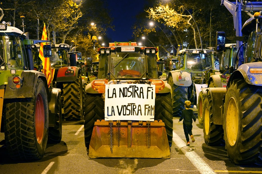Agricultores permanecen en protesta a la espera de respuesta de