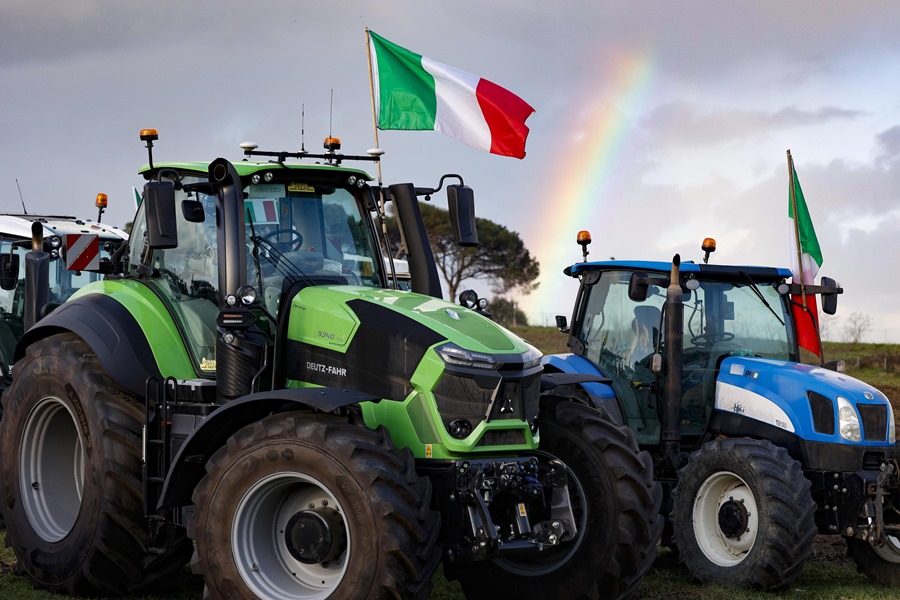 Gobierno italiano reduce el IRPF a agricultores manifestaciones podrian ser