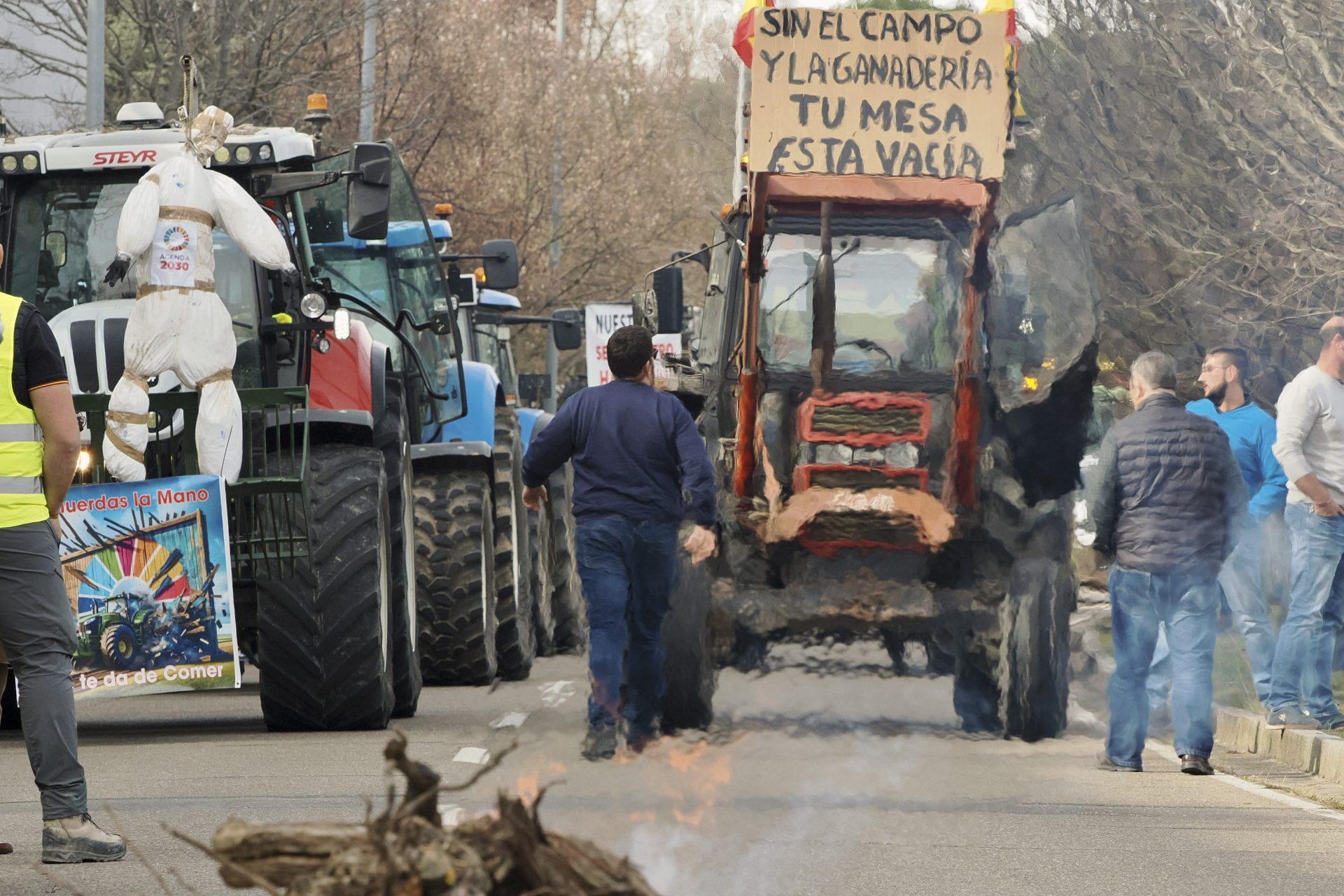 La protesta del campo en Espana gana fuerza suma nuevos