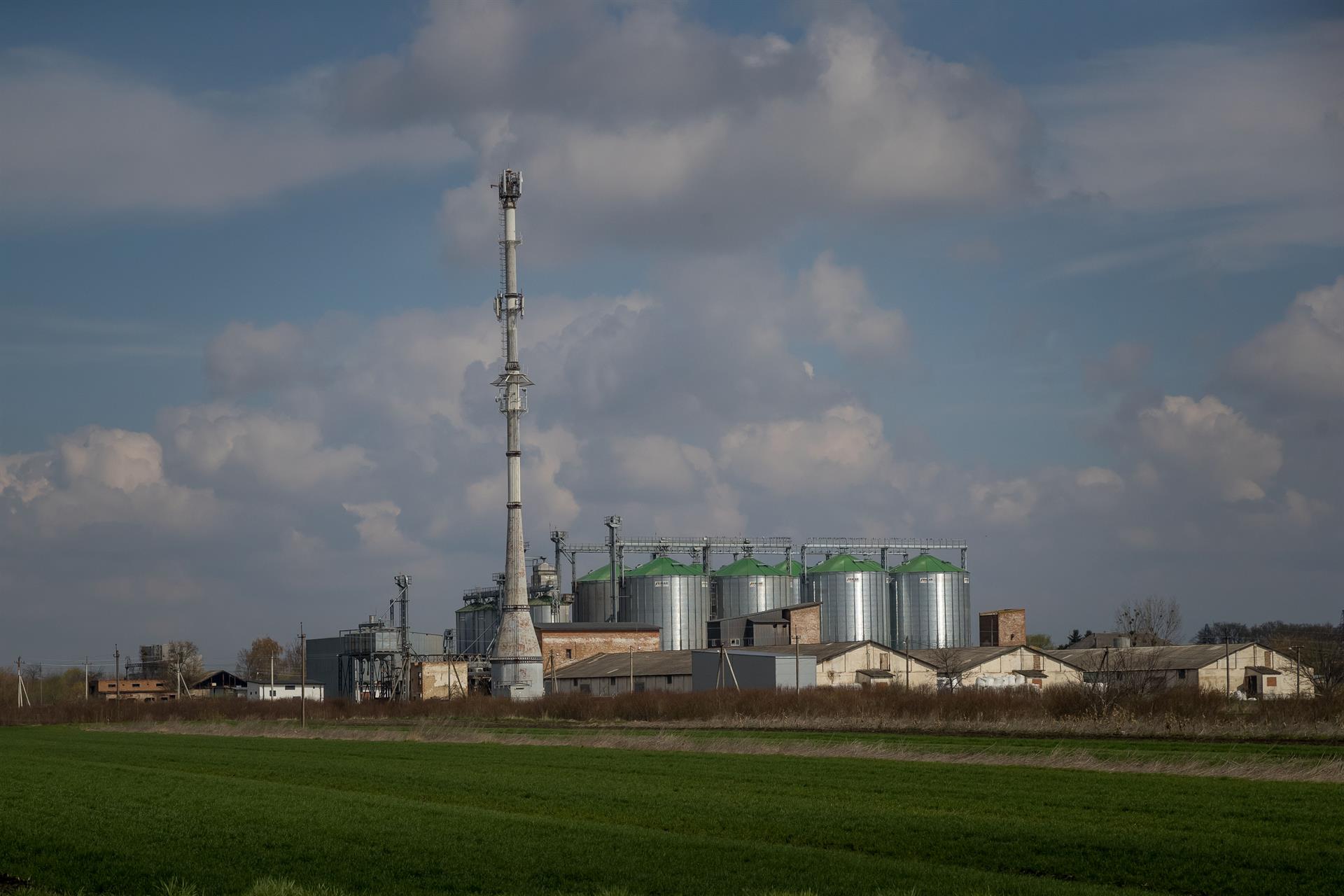 Ucrania proveedor clave para Espana se convierte en epicentro de