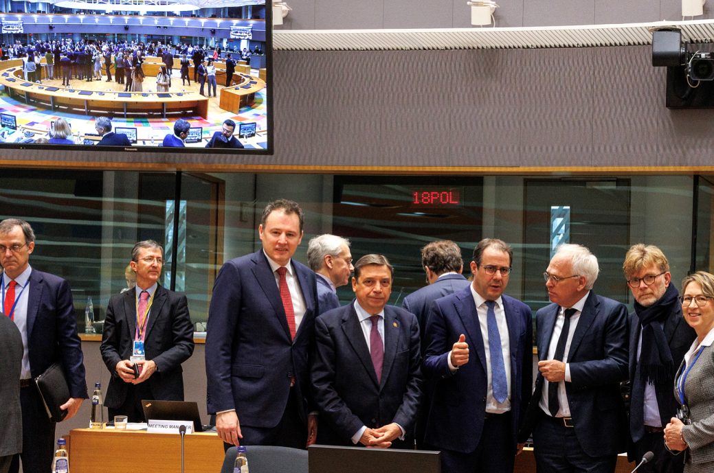 Analisis de respuestas a protestas de agricultores agenda del martes