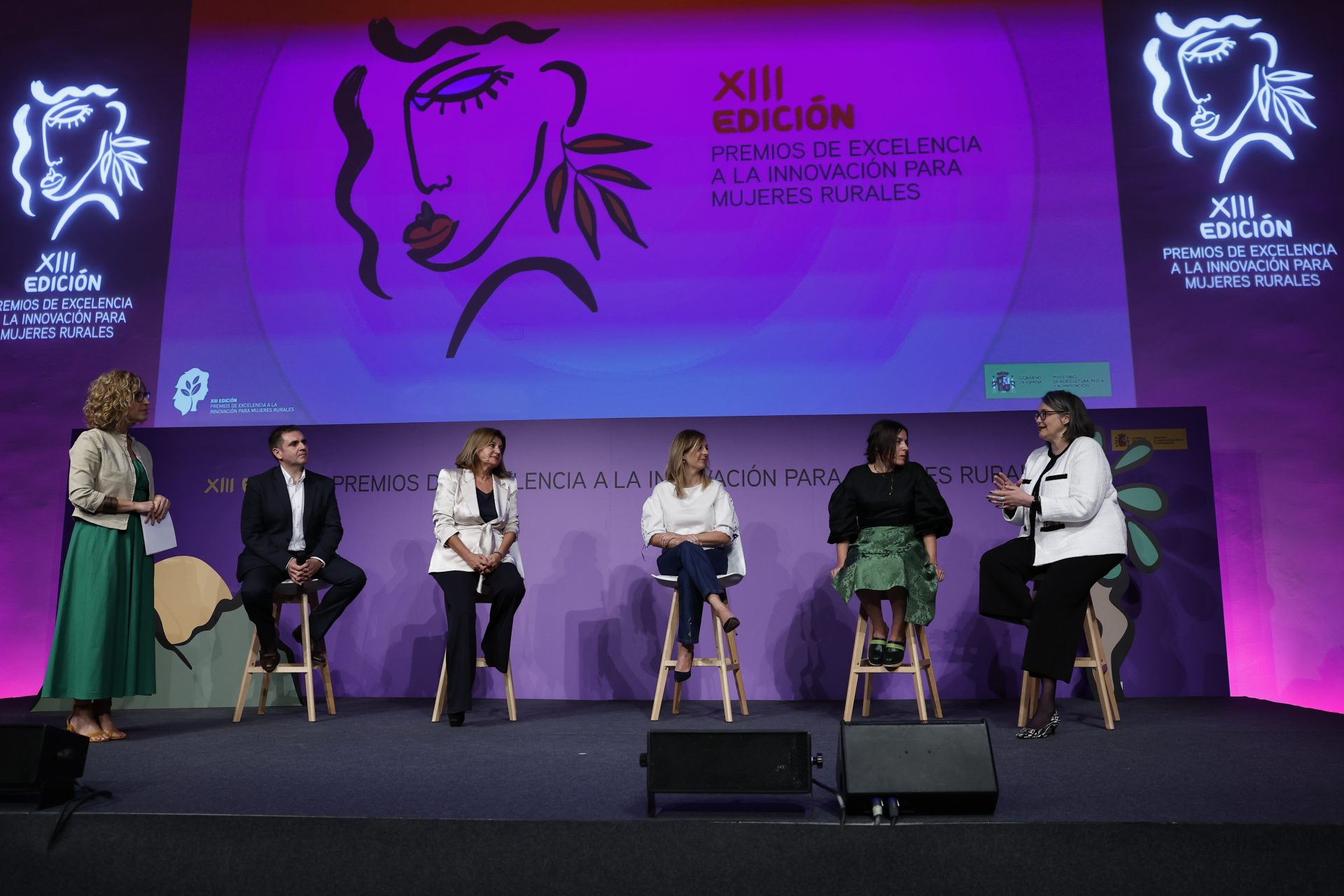 Anuncian la convocatoria para los premios de excelencia de mujeres
