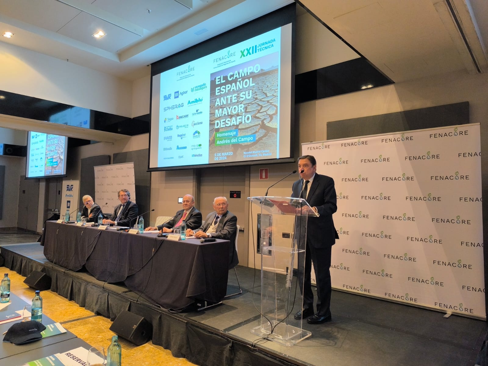 Planas insta a preservar la competitividad del regadio enfrentando la