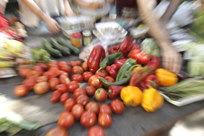 Espanoles incrementan su gasto en productos frescos un 75