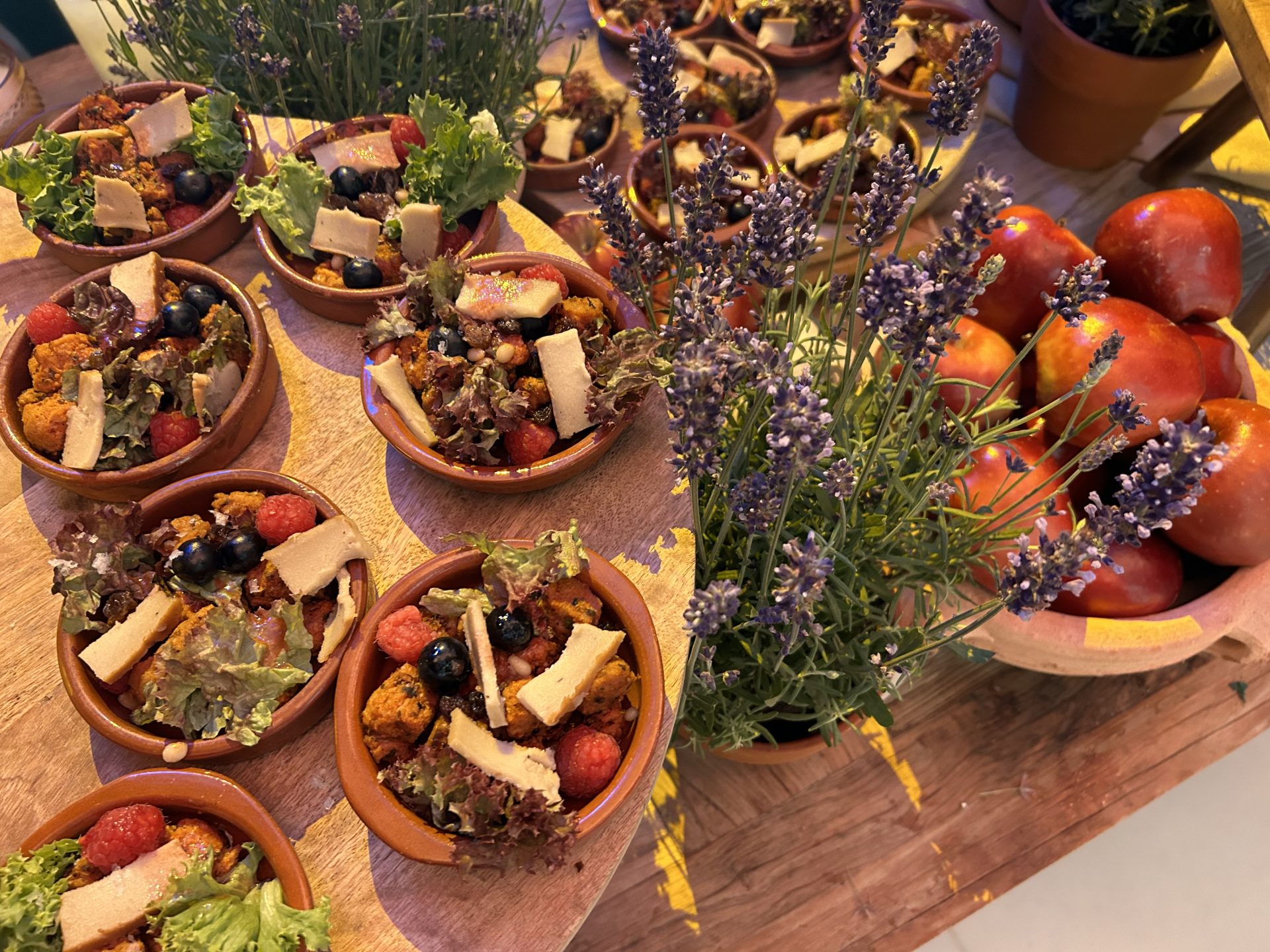 Explora los sabores historicos y futuristas de la gastronomia para