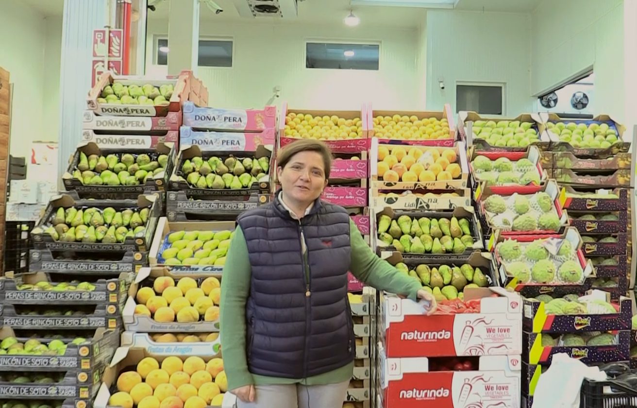 Disfruta de la fruta de temporada la opcion fresca local