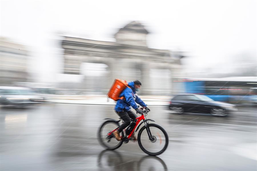 La UE aprueba Ley Rider para reglamentar el empleo en