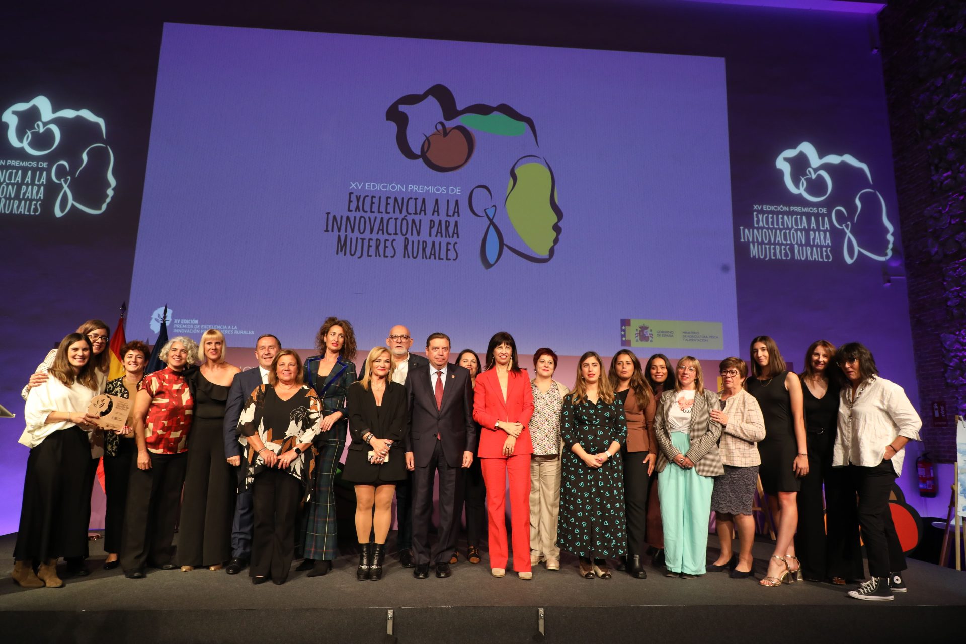 La seleccion femenina de futbol nominada a los premios Mujeres