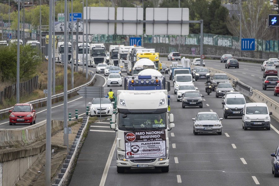 Siete dias de paros convocados por sindicatos en el sector