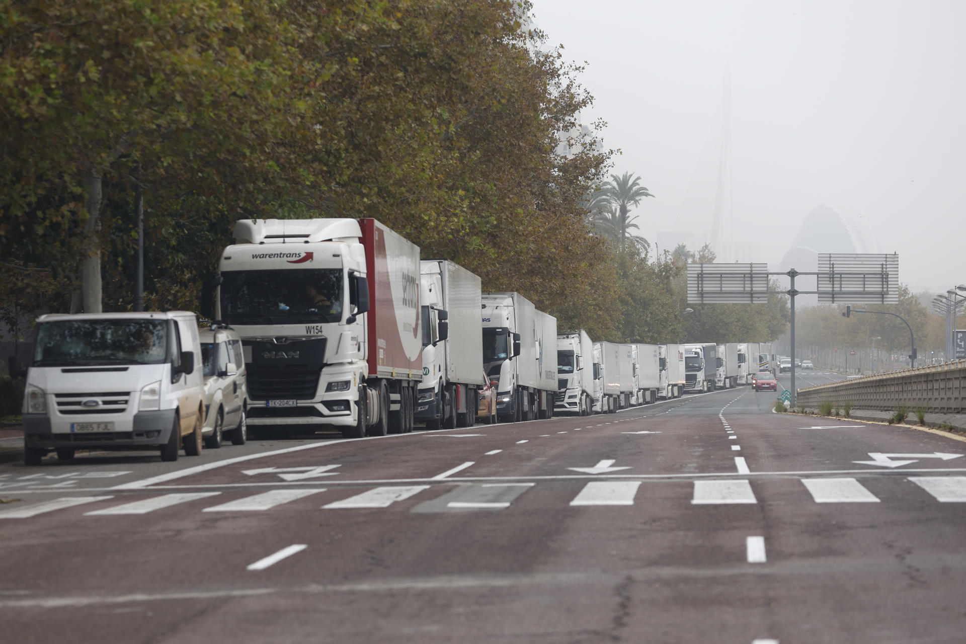 Transportistas españoles demandan acción ante las protestas agrícolas en Francia