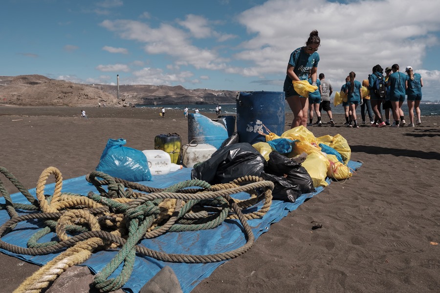 Instituto de Ciencias Materiales y Algarikon Mar Menor destacan en los premios Mares Circulares
