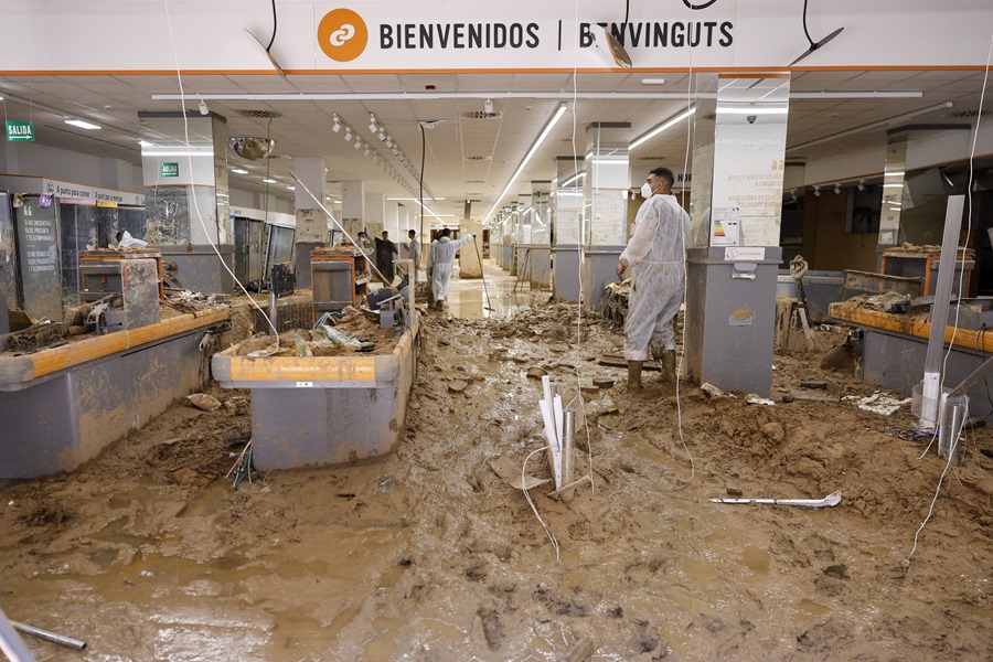 Los supermercados de Valencia en crisis: pérdidas de 95 millones y la búsqueda de apoyo urgente