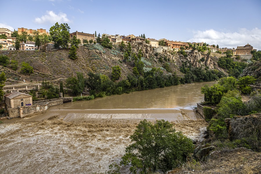 Suspende el trasvase Tajo-Segura: razones detrás del apagón que impacta la agricultura española