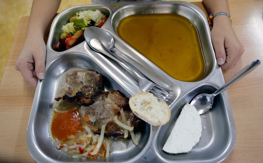 Consumo supervisará la calidad alimentaria en hospitales y residencias como ya lo hace en colegios