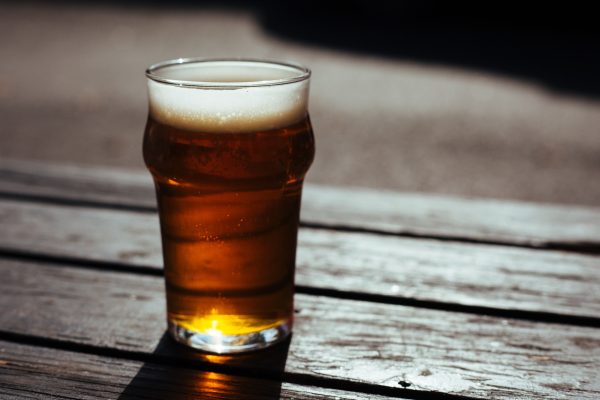 Bajada del consumo de cerveza en España: 2,7 litros menos por persona en el último año
