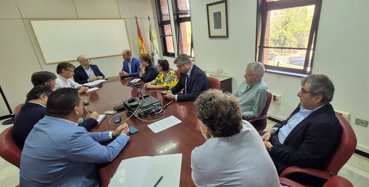 Campiña Sur se reúne con la Junta para abordar demandas de viticultores de Montilla-Moriles
