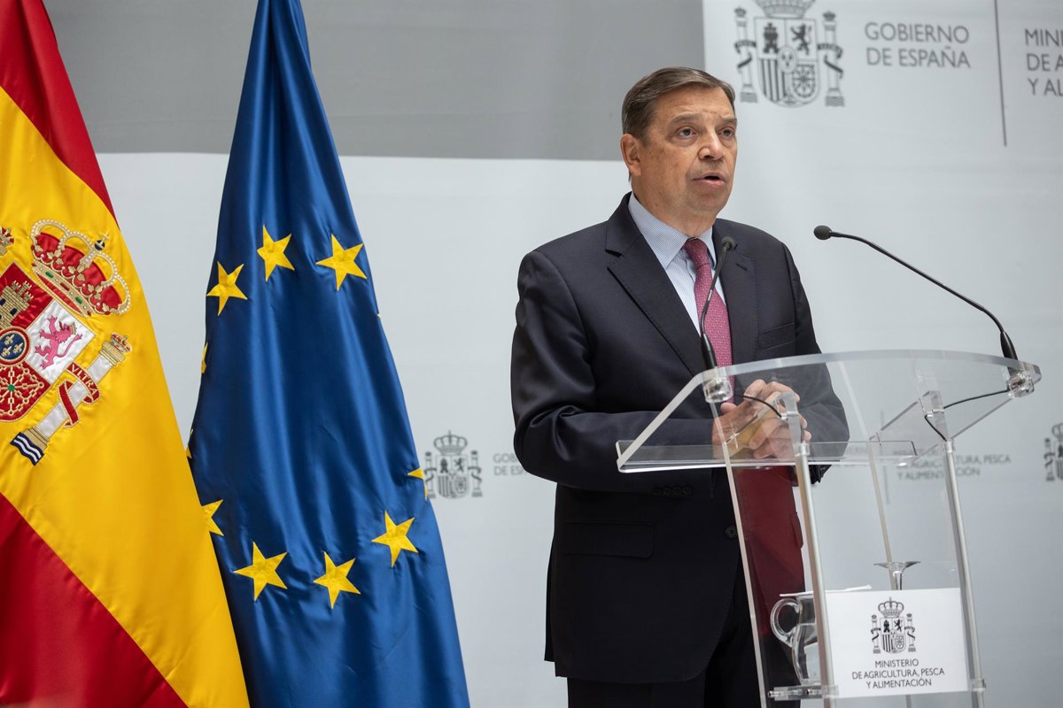 Luis Planas apela a la unidad tras la propuesta de Bruselas sobre la futura PAC