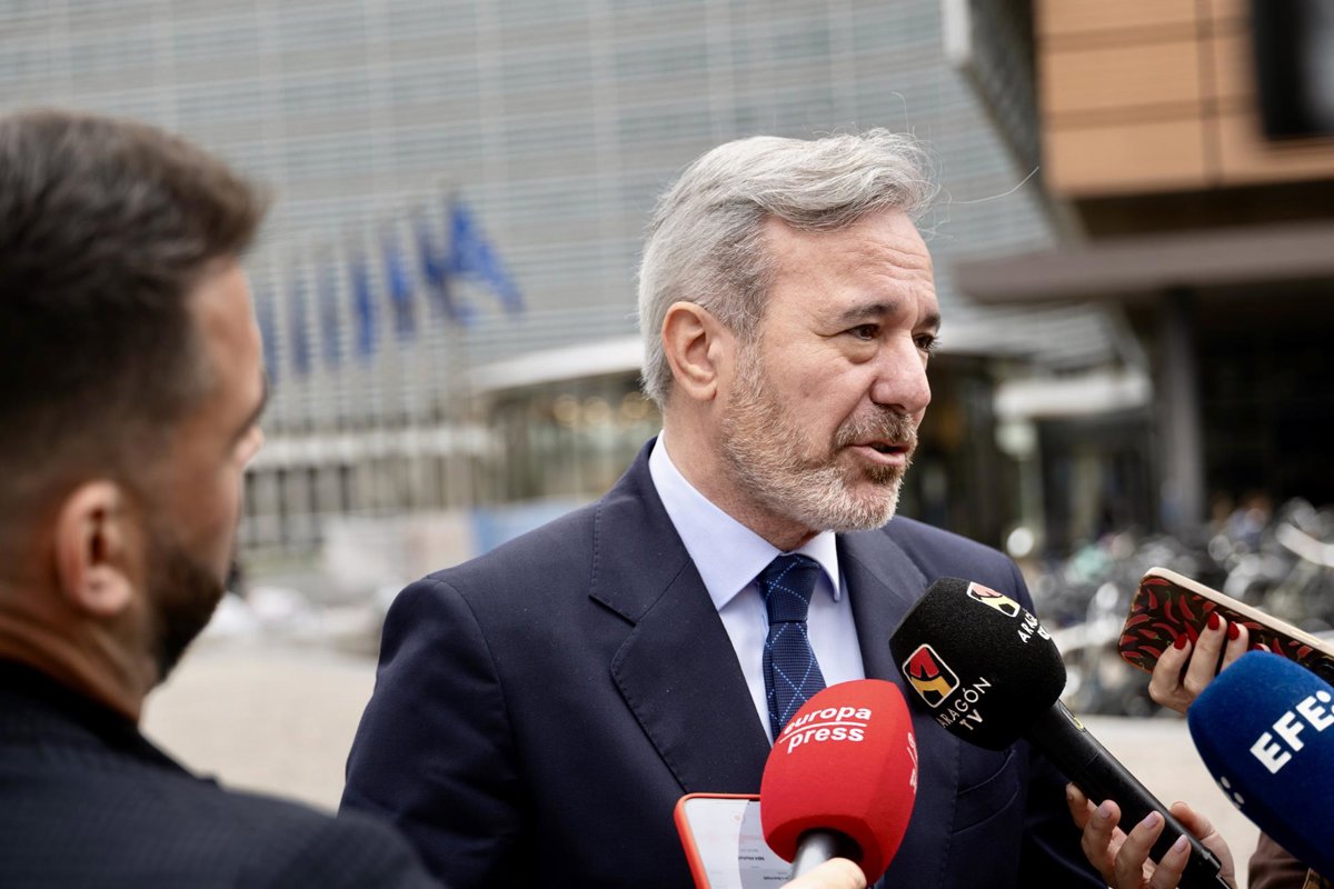 Azcón exige en Bruselas que la despoblación cuente en la PAC