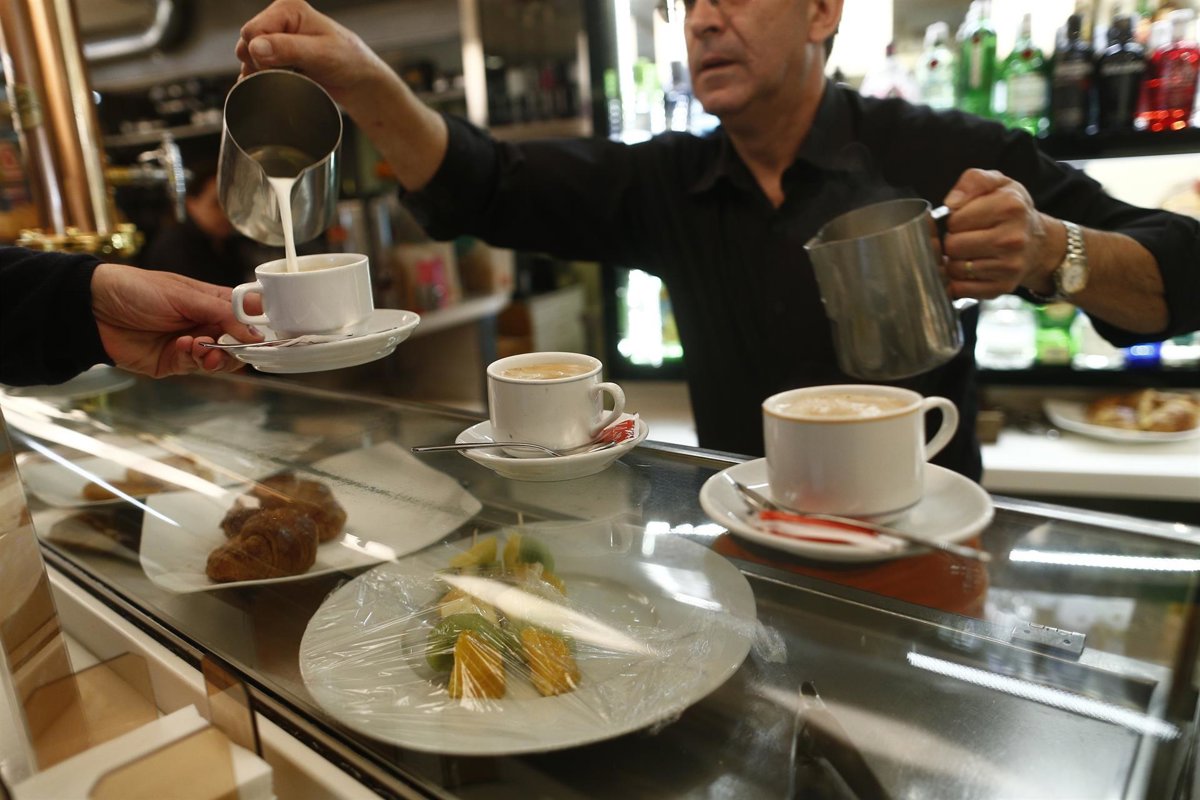El precio del café se dispara un 136% en cuatro años, según OCU