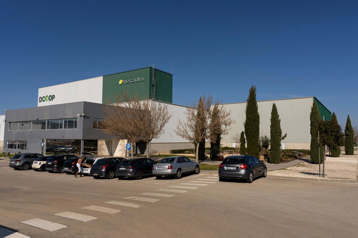 Dcoop completa la adquisición del 50% de Pompeian y planea más compras