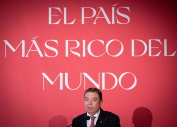 El Ministerio de Agricultura lanza el premio Alimentos de España 2025-2026 para los mejores aceites de oliva virgen extra El Ministerio de Agricultura lanza el premio Alimentos de España 2025-2026 para los mejores aceites de oliva virgen extra