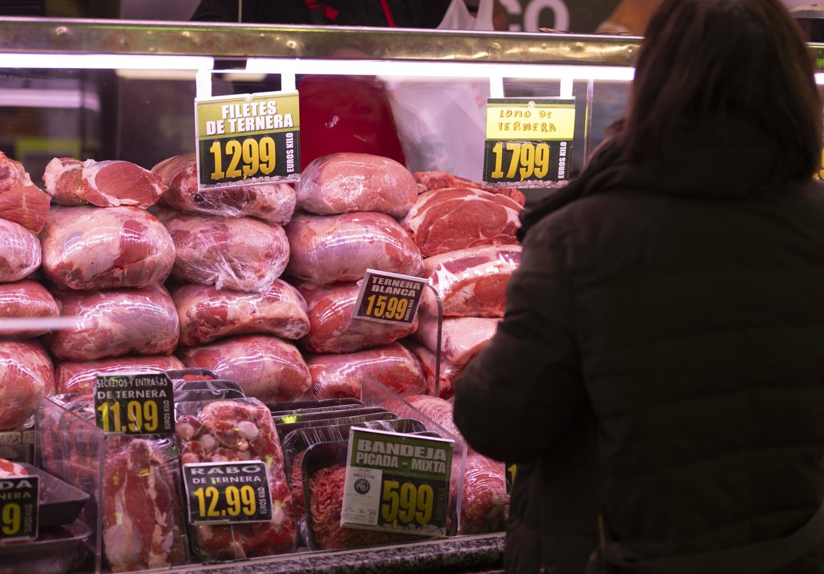El precio de los alimentos marca mínimos desde enero tras dos meses a la baja