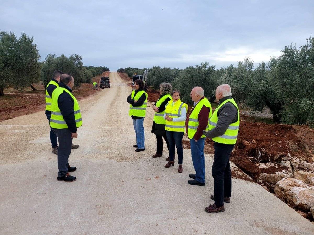 La Junta asigna 250.000 euros para el arreglo de caminos rurales en Vilches y Carboneros