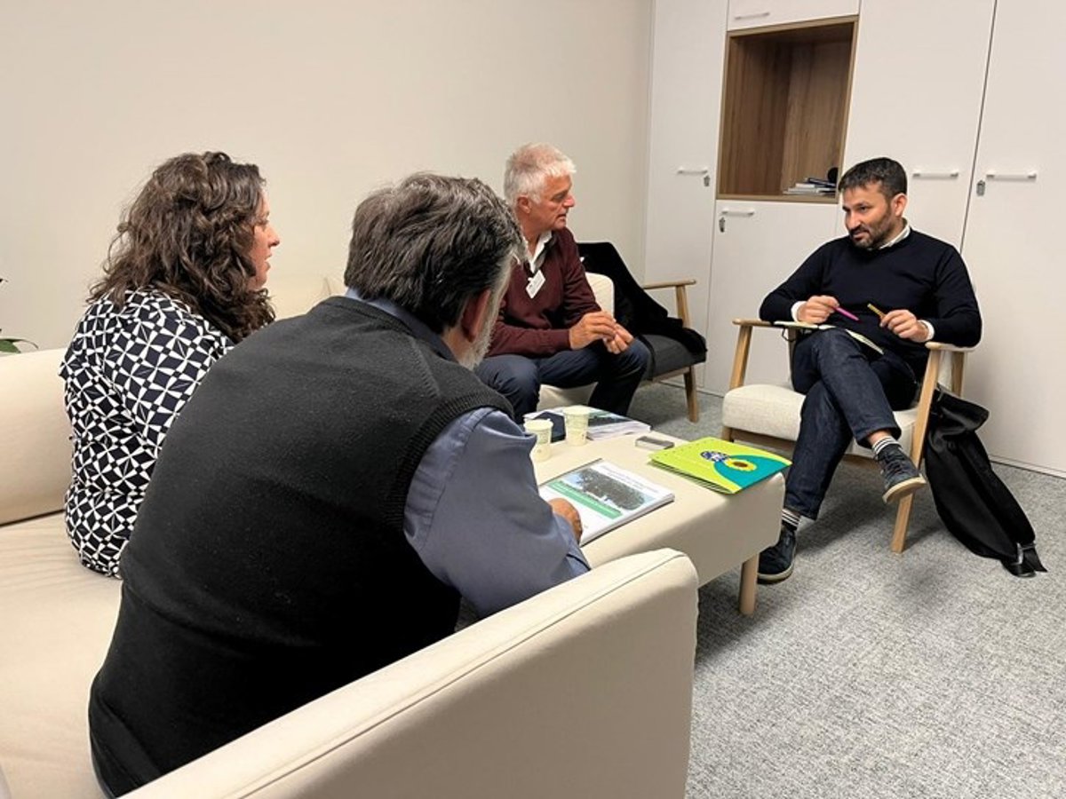 La Unió critica el arancel 0% para 500.000 t de frutos secos de EE.UU.