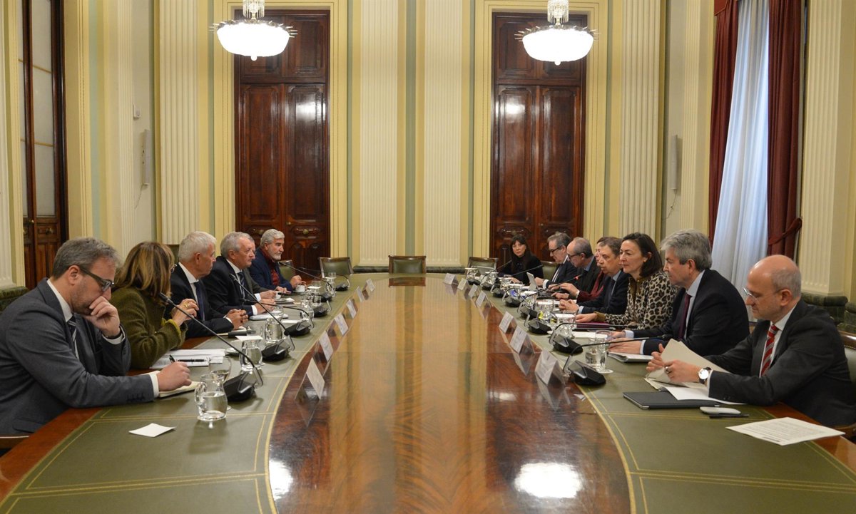 Planas reitera a las cooperativas el compromiso del Gobierno en defensa de la PAC