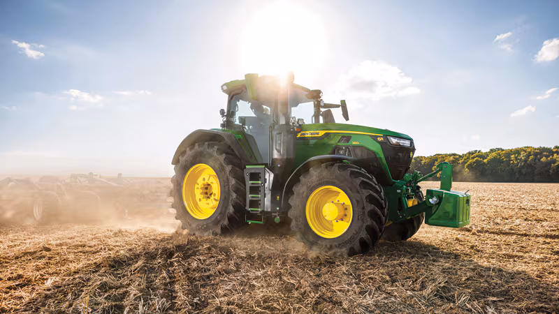 John Deere afina sus MY27 6R y 6M: el tractor «todoterreno» que busca convencer en cualquier explotación