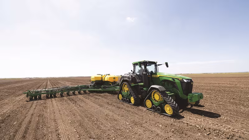 John Deere renueva sus 8 Series MY27 con su navaja suiza: más tecnología, versatilidad y potencia en el campo