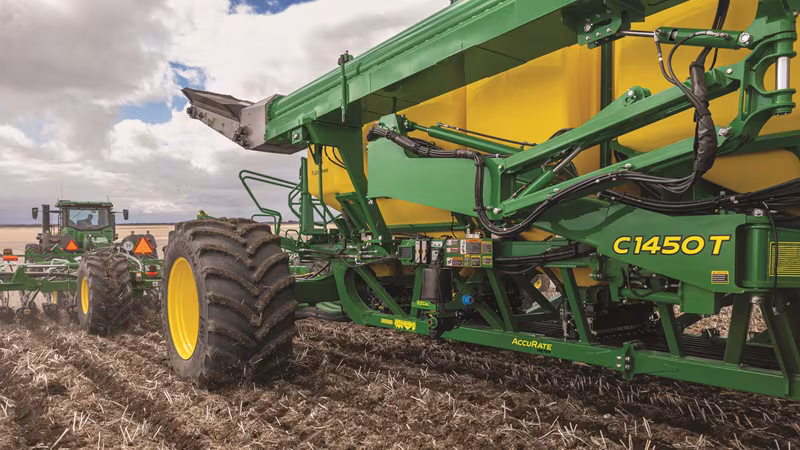 John Deere lanza su mayor air cart: la C1450T para grandes explotaciones agrícolas